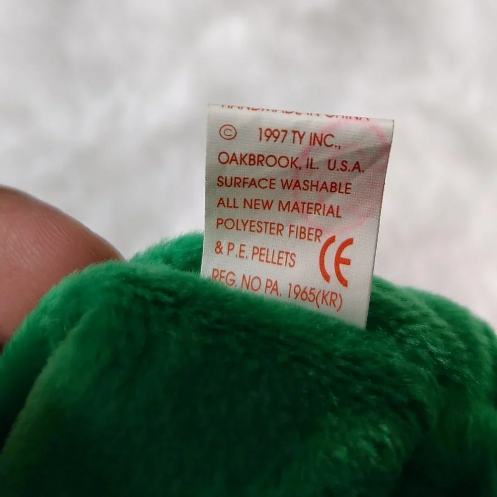 Ty Beanie Baby Erin the Bear 1997 Retired Collectible Tag With Errors & RARE